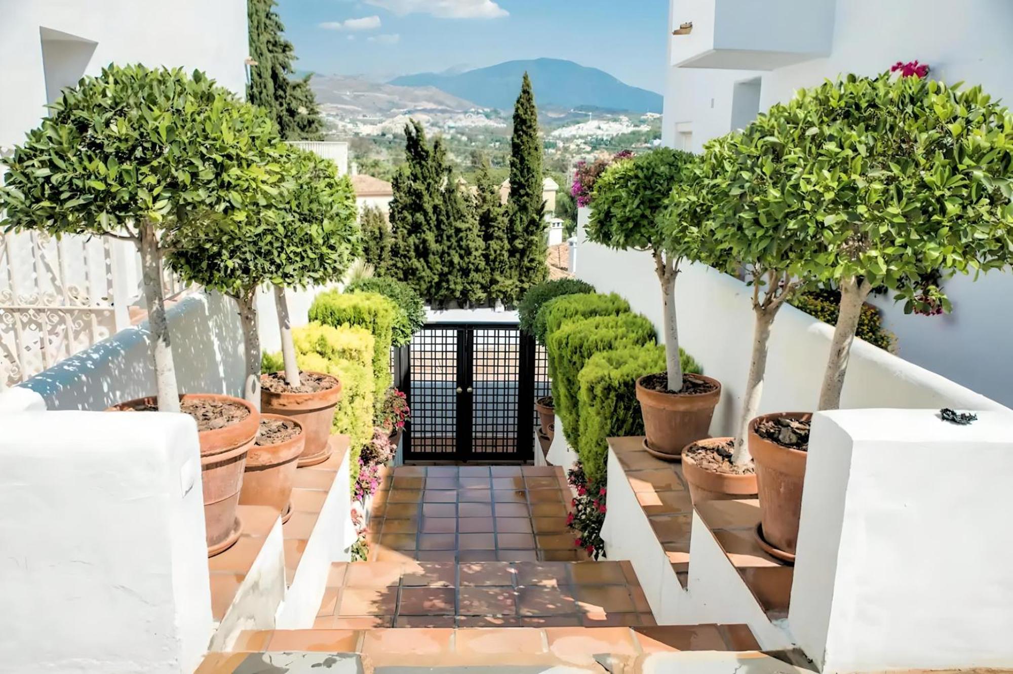 Gorgeous 2Br Apt. W/ Mountain View Puerto Banus Μαρμπέλλα Εξωτερικό φωτογραφία