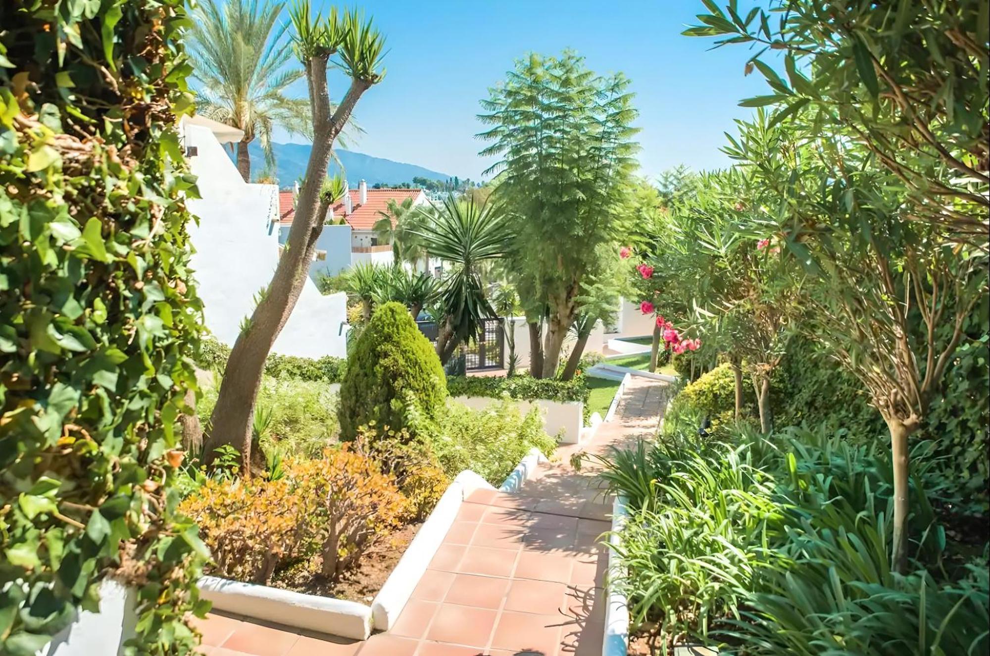 Gorgeous 2Br Apt. W/ Mountain View Puerto Banus Μαρμπέλλα Εξωτερικό φωτογραφία